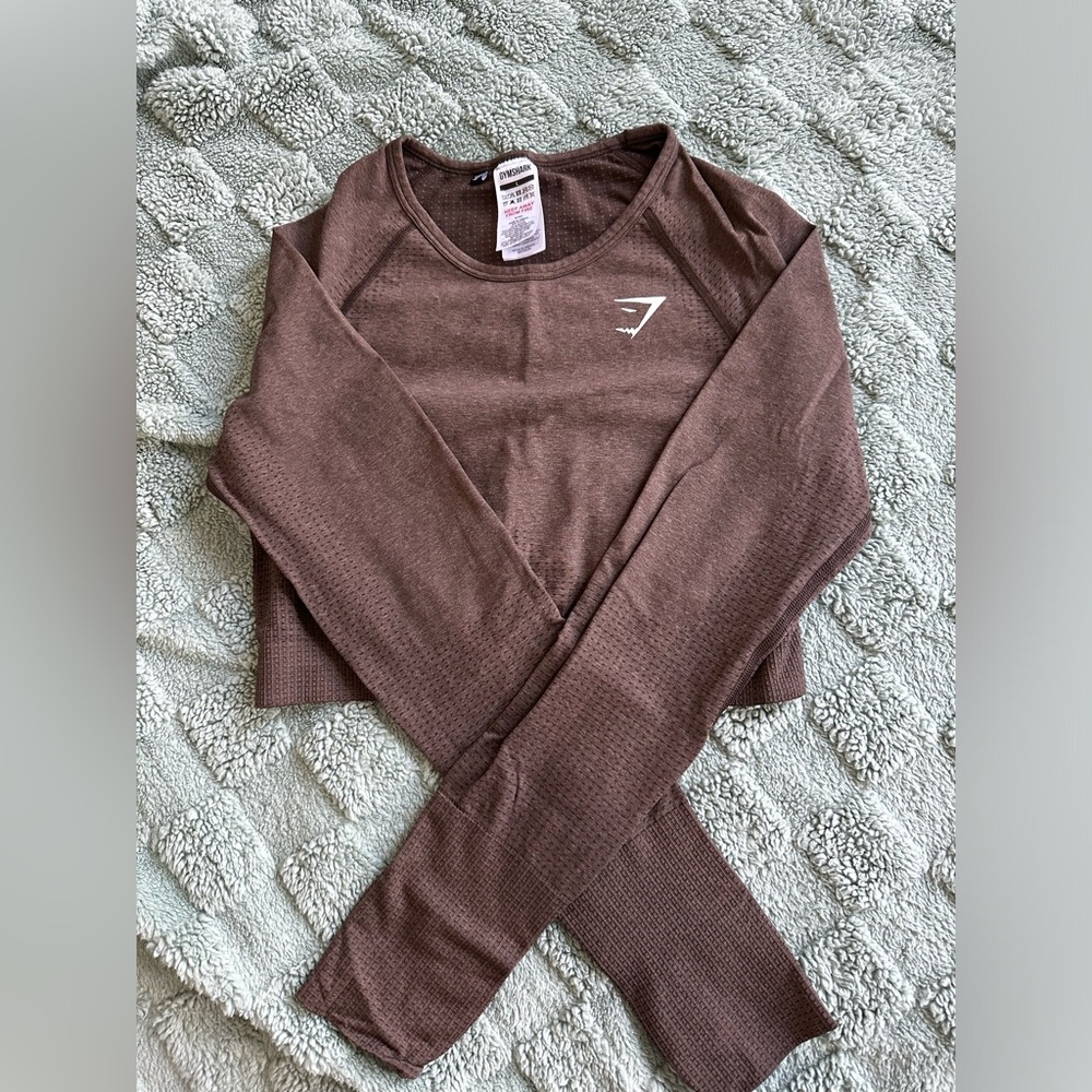 GYMSHARK LONG SLEEVE TOP